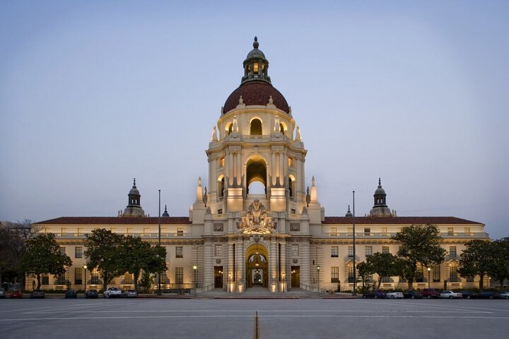 Pasadena Scavenger Hunt: Pasadena In Full Bloom - Photo 1 of 4